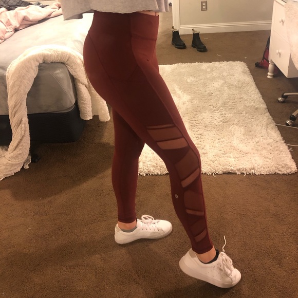 Size 4 limited Edition Lululemon leggings!! - Picture 1 of 8